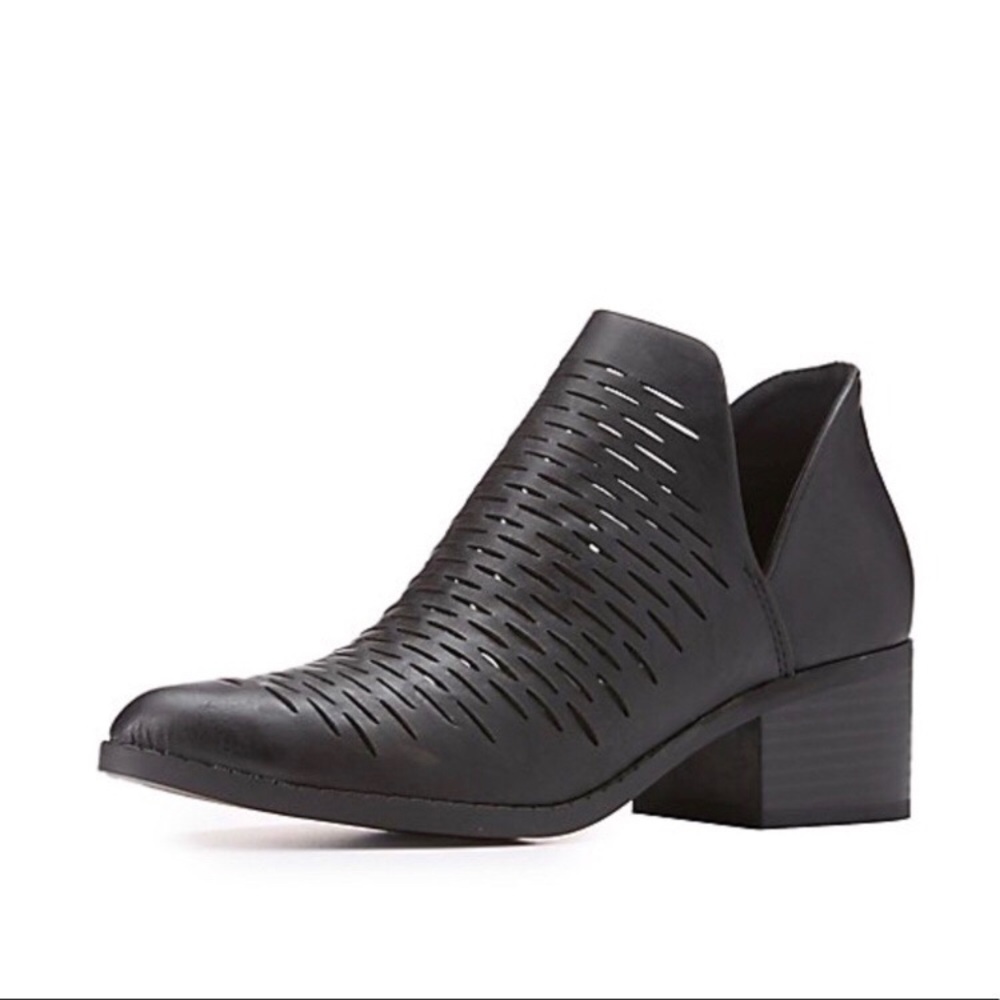 black laser cut pointed toe ankle bootie - Picture 5 of 5